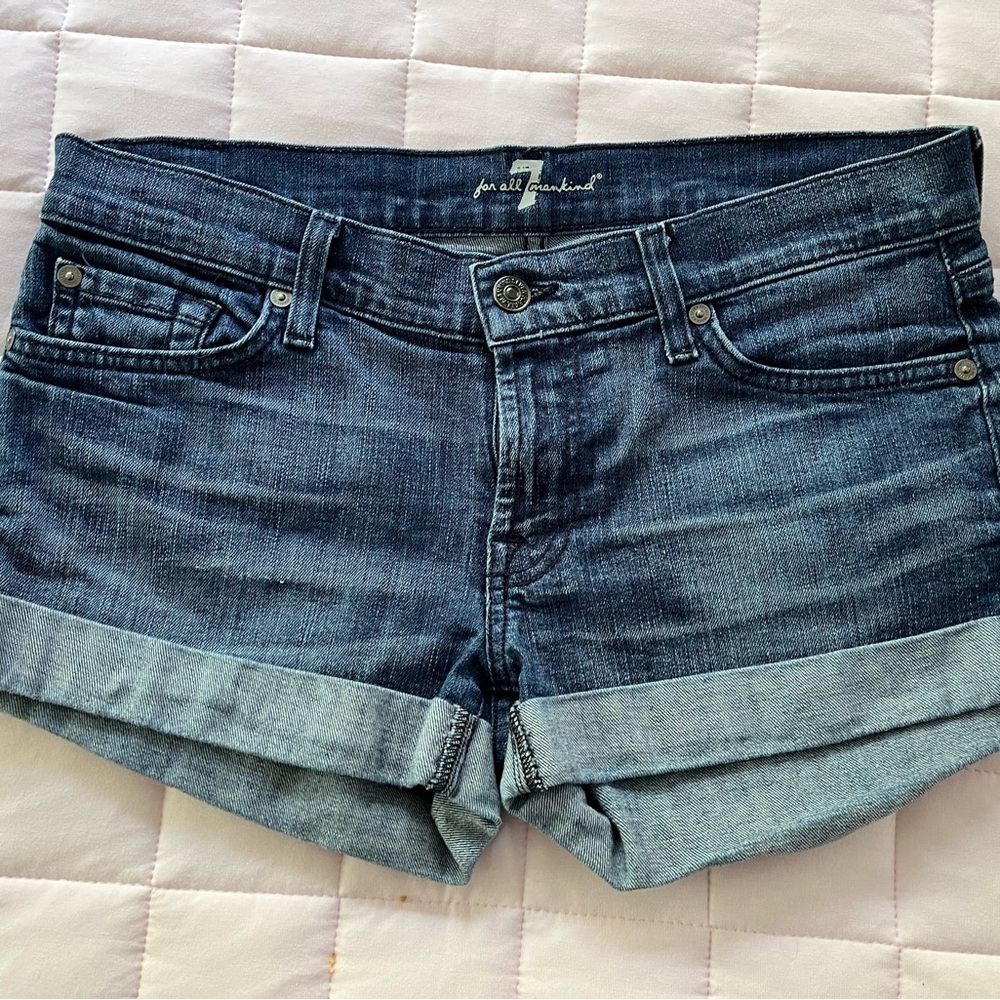 7 For All Mankind Women's Blue Denim Cuffed Shorts Size 28
